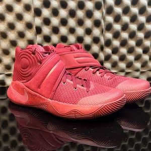 Nike Kyrie 2